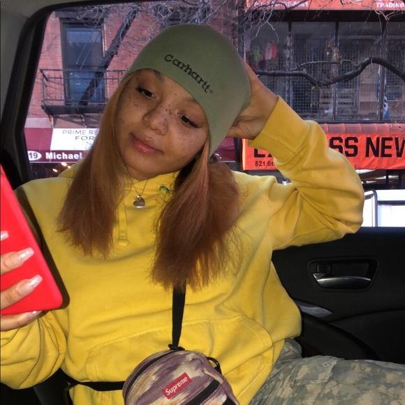 Meet your Posher, Johanna - Picture 1 of 1